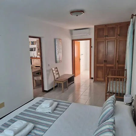 Сasa de vacaciones Samba, Luminosa Y Céntrica Con Piscina Cala'N Blanes (Menorca)