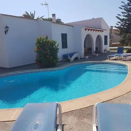 Villa Familiar Con Piscina Privada En Calan Blanes בית נופש *