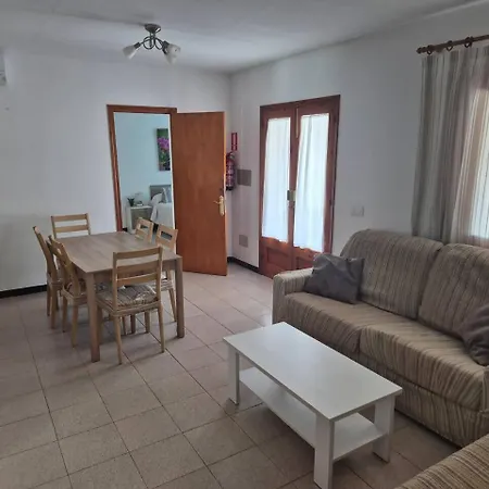 Villa Familiar Con Piscina Privada En Calan Blanes בית נופש קאלה אן בלאנס