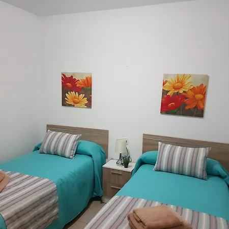 Villa Familiar Con Piscina Privada En Calan Blanes קאלה אן בלאנס