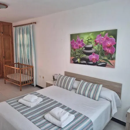 Samba Confort Y Piscina Privada En Menorca Dom wakacyjny *