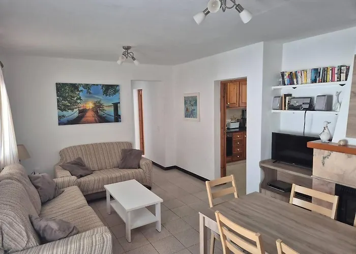 Samba Confort Y Piscina Privada En Menorca בית נופש