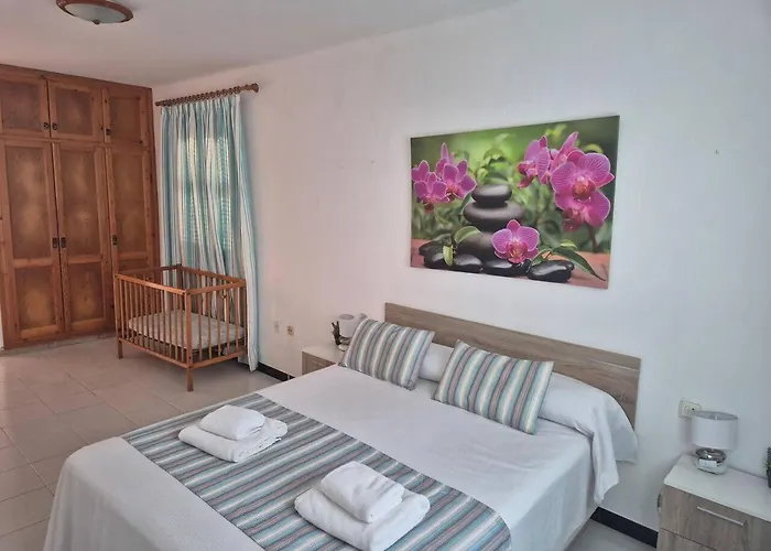 Samba Confort Y Piscina Privada En Menorca בית נופש *