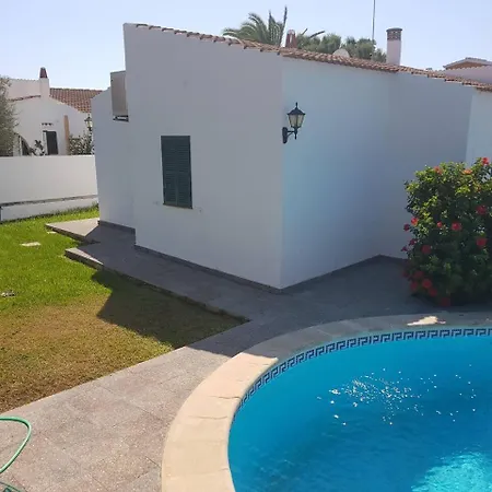 Casa de Férias Villa Familiar Con Piscina Privada En Calan Blanes *